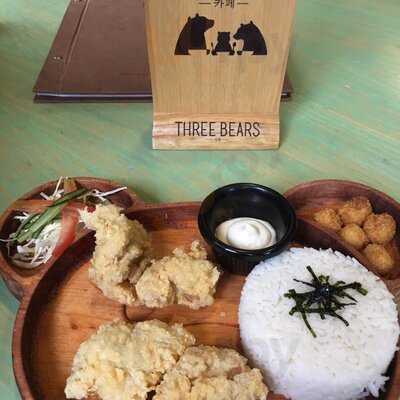 Three Bears Cafe
