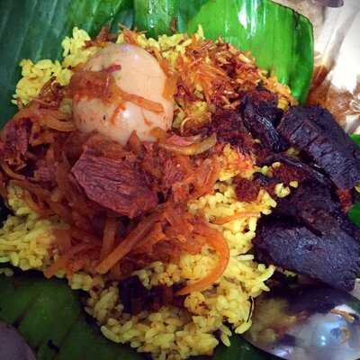 Nasi Kuning Riburane