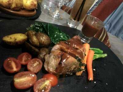 33 Degrees Rooftop Lounge & Bar