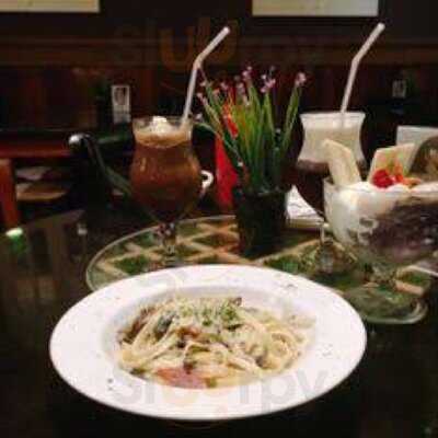 The Bailey's And Chloe