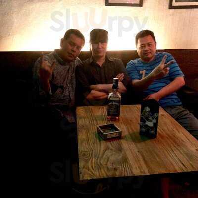 District Bar & Resto