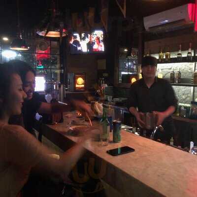 District Bar & Resto