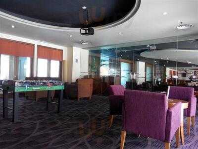 Lounge Bar