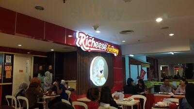 Richeese Factory