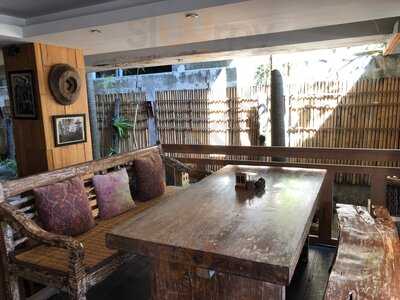 Warung Mina Grill & Music Kuta