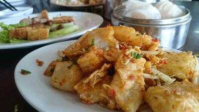 Babura Dim Sum & Steamboat