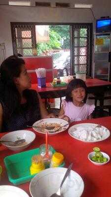 Soto Jakarta Pak H Yus