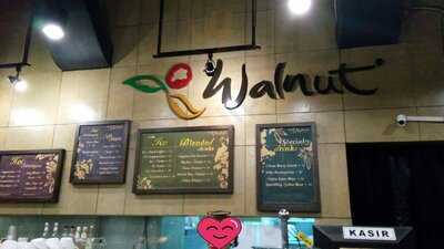 Walnut Bakery & Cafe