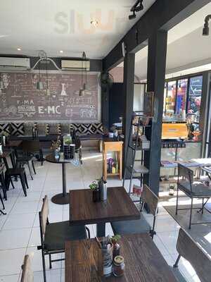 Machinery Coffee & Eatery