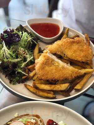 Machinery Coffee & Eatery