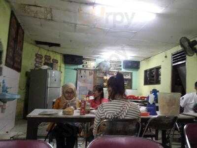 Kantin Rujak Cingur Pak Hadi