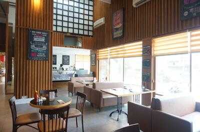 Meat Me Cafe & Butchery