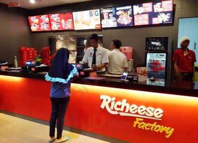 Richeese Factory
