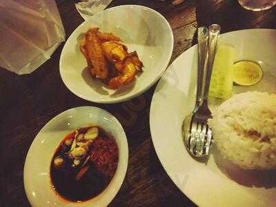 Kampung Kemang Resto & Bar