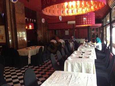 Barons Pub At Ambhara Hotel