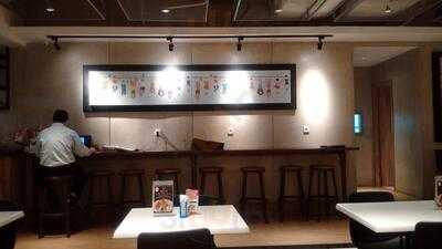 Oh La La Cafe Setiabudi