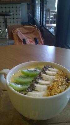 Lula Bakery & Coffee