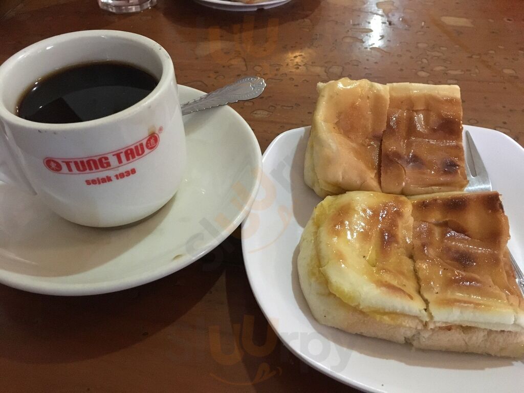 Warung Tung Tau