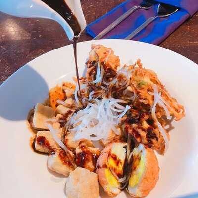 Nona Manis Coffee & Eatery