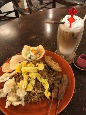 Nona Manis Coffee & Eatery