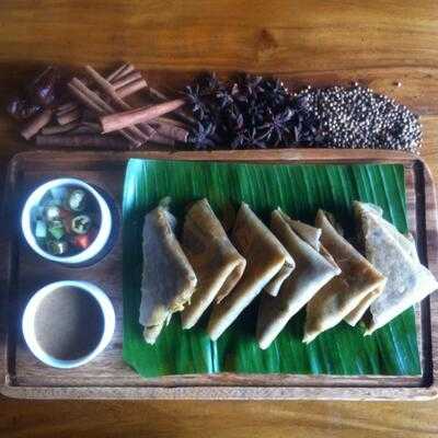 Catamaya Eatery & Bar