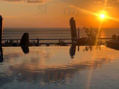 The Seven Rooftop Bar