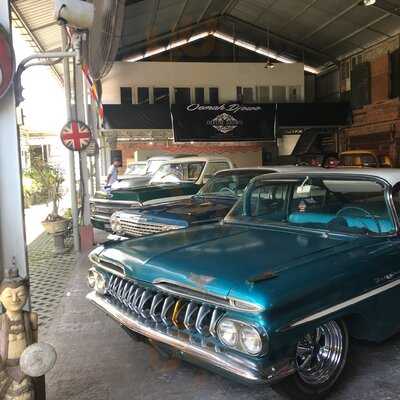 Oemah Djowo Classic Restaurant