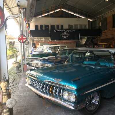 Oemah Djowo Classic Restaurant