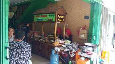 Pecel Pincuk Ibu Ida