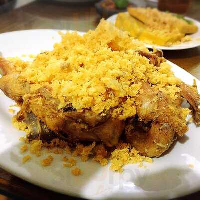 Rm Ayam Goreng Suharti