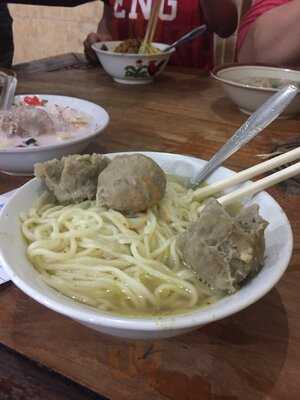 Mie Ayam Dan Bakso Idolaku Pak Tikno