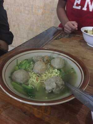 Mie Ayam Dan Bakso Idolaku Pak Tikno