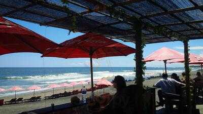 Aksata Beach Resto And Bar