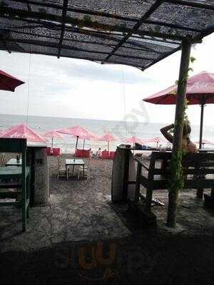 Aksata Beach Resto And Bar