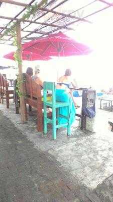 Aksata Beach Resto And Bar