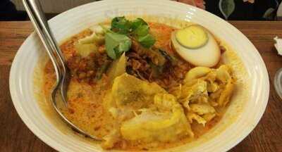 Eat Station Food Court