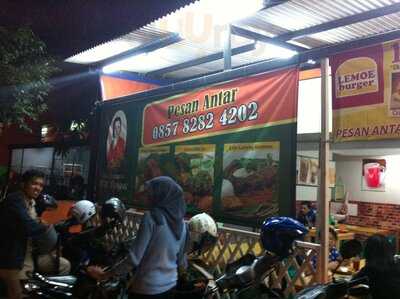 Ayam Goreng Ibu Djagat