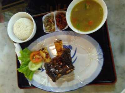 Arisan - Warung Makan & Ngopi