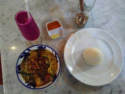 Arisan - Warung Makan & Ngopi