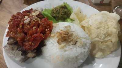 Lawangwangi Art Lounge Bandung