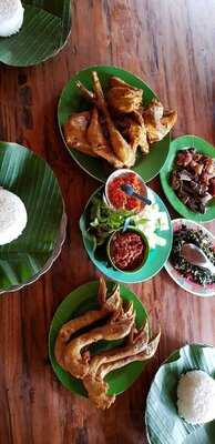 Warung Makan Kebon Ndhelik