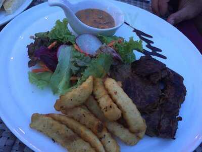 The Clubhouse Gili By The Beach