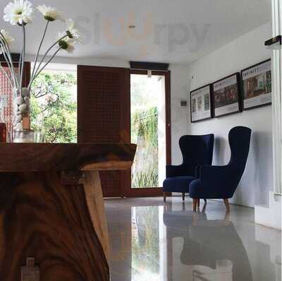 Ce2+bed And Breakfast