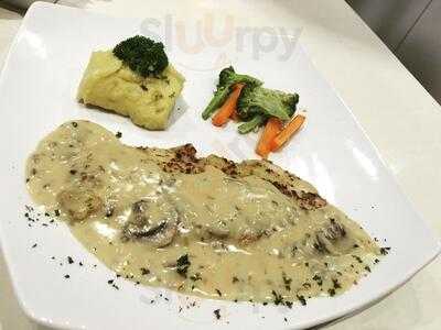 East En West Dining &cafe