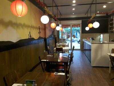 East En West Dining &cafe