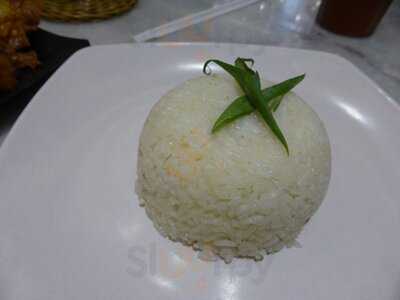 Lau's Kopitiam Food Centrum