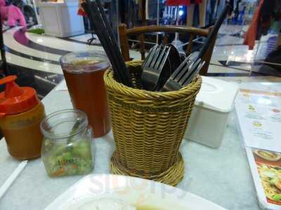 Lau's Kopitiam Food Centrum