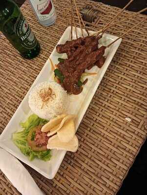 The Deck Restaurant & Bar