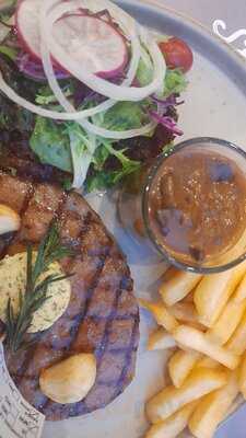 Justus Steak House Paris Van Java