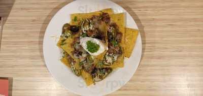 No Logic Eat And Hangout